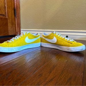 Mens Nike Blazer Low 77 Speed Yellow Size 9. Pre-Owned 8/10 condition